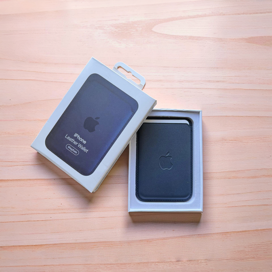 Apple Wallet MagSafe Kartenhalter für iPhone –Midnight Blue